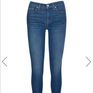7 for all mankind ankle raw hem jeans! 💙
